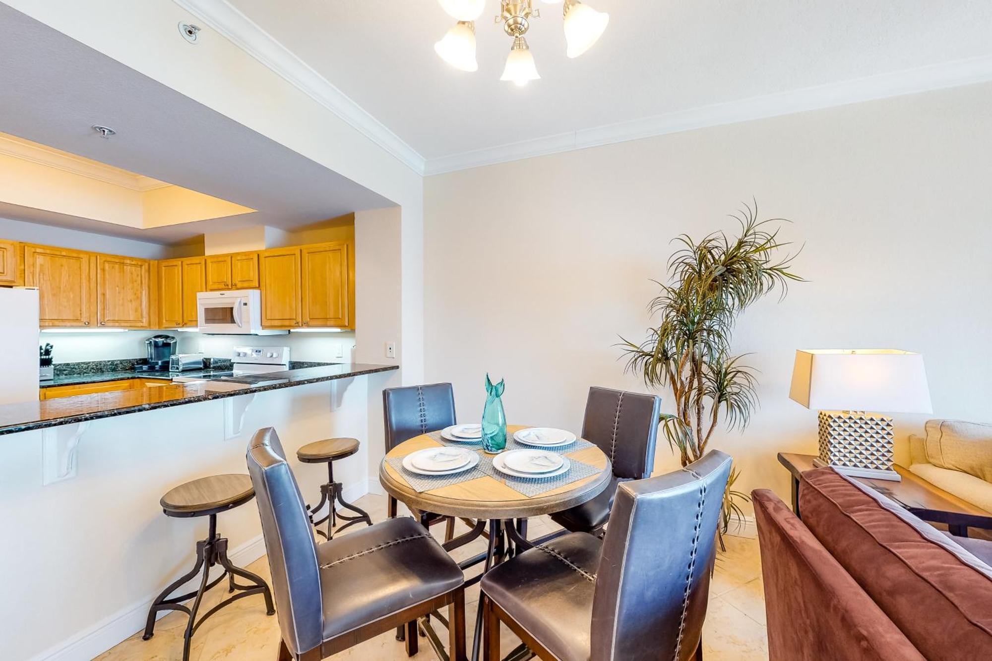 Crystal Towers Apartment Галф Шорс Екстериор снимка