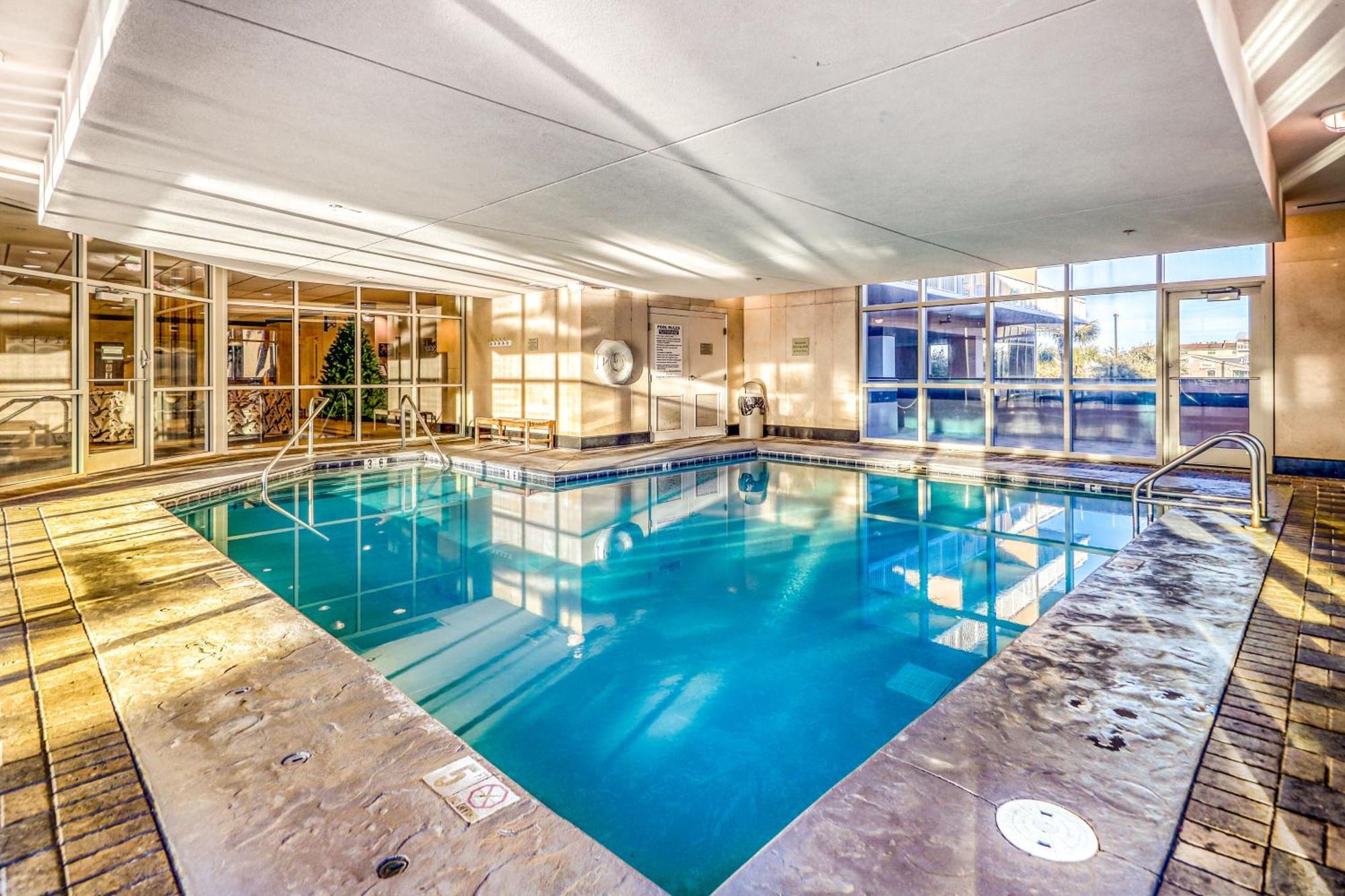 Crystal Towers Apartment Галф Шорс Екстериор снимка